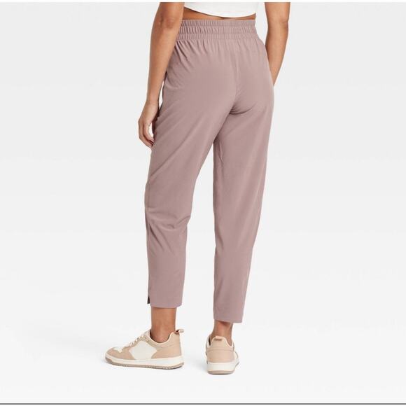 All in Motion Women’s Active Light High Rise Taper Pants, S - Picture 2 of 9